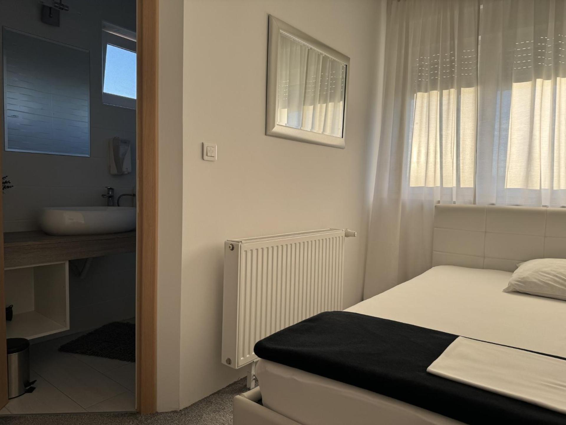 Pansion Komfor Fitea Osijek Kamer foto